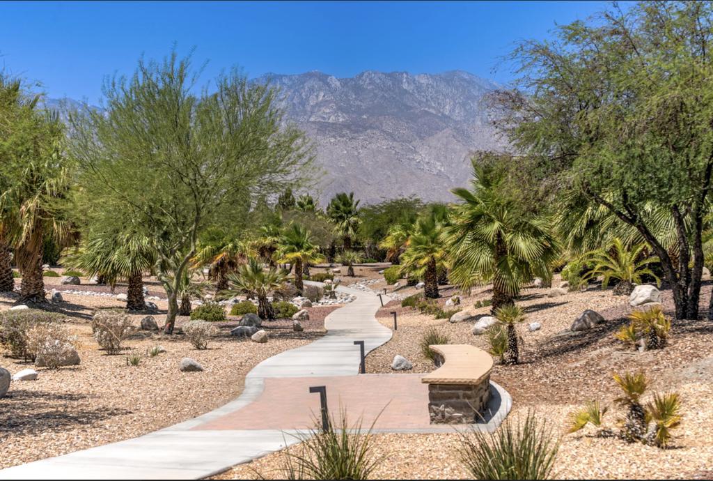 67360 N Laguna Drive