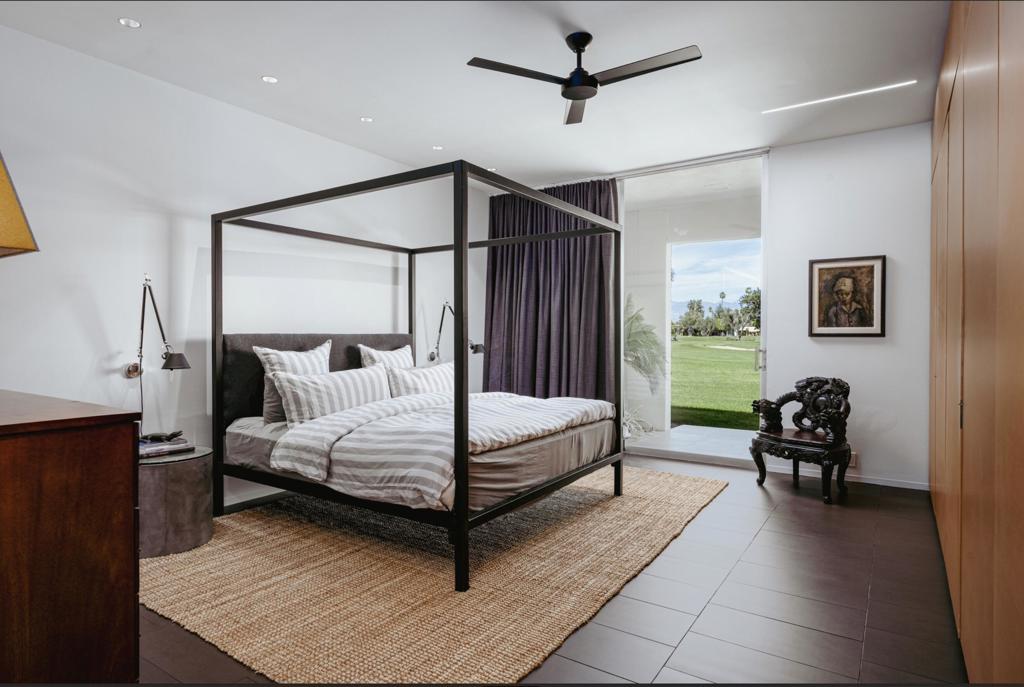 92 Desert Lakes Drive