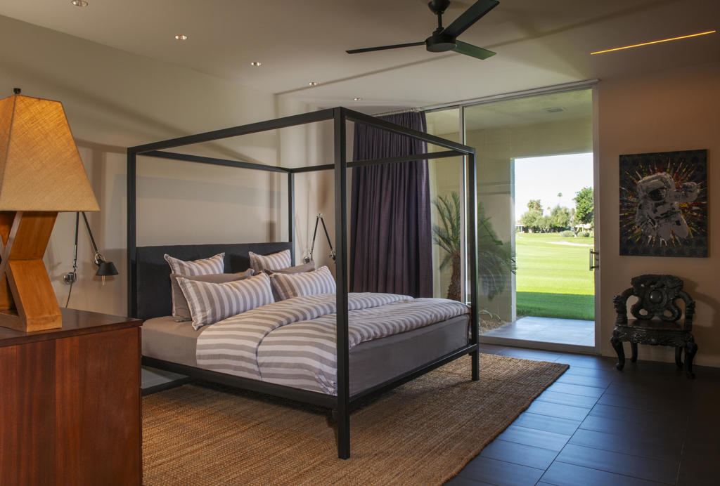 92 Desert Lakes Drive