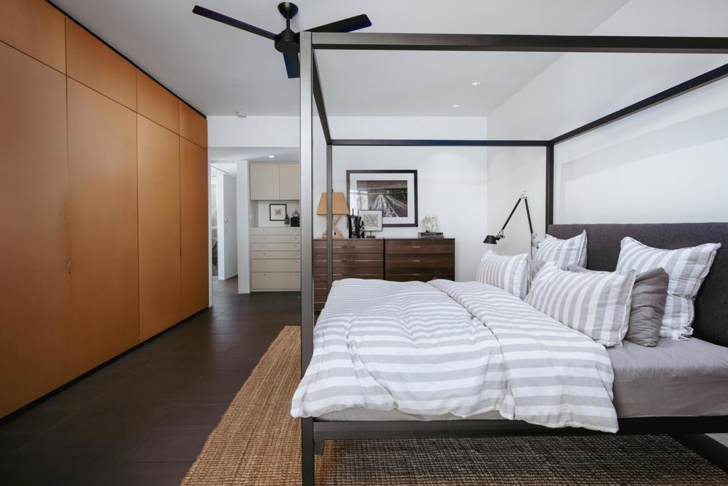 92 Desert Lakes Drive