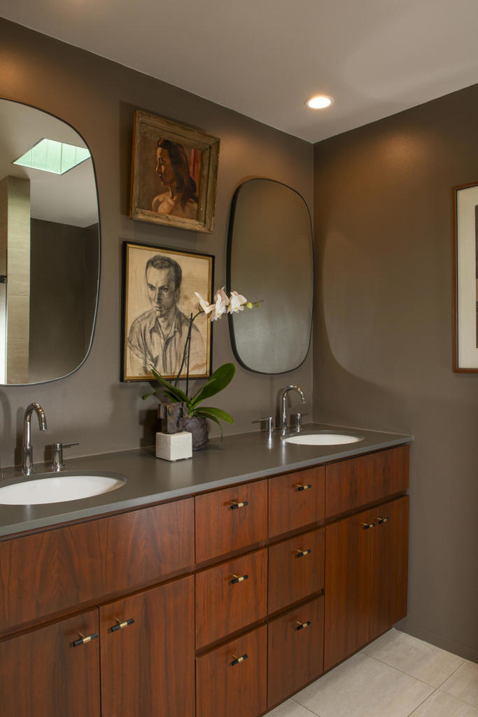 92 Desert Lakes Drive