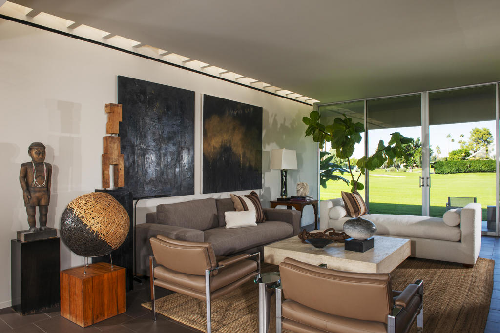 92 Desert Lakes Drive