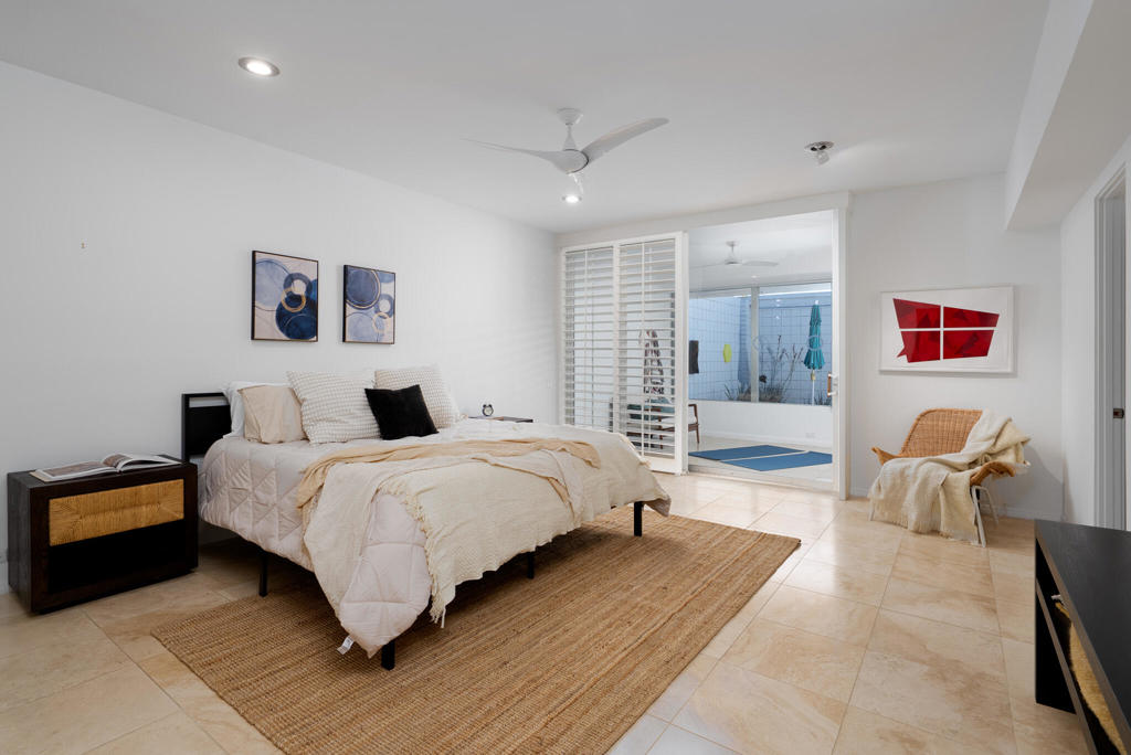 489 Desert Lakes Drive