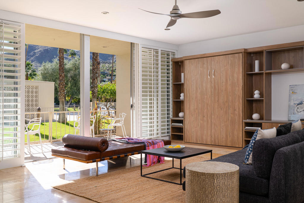 489 Desert Lakes Drive