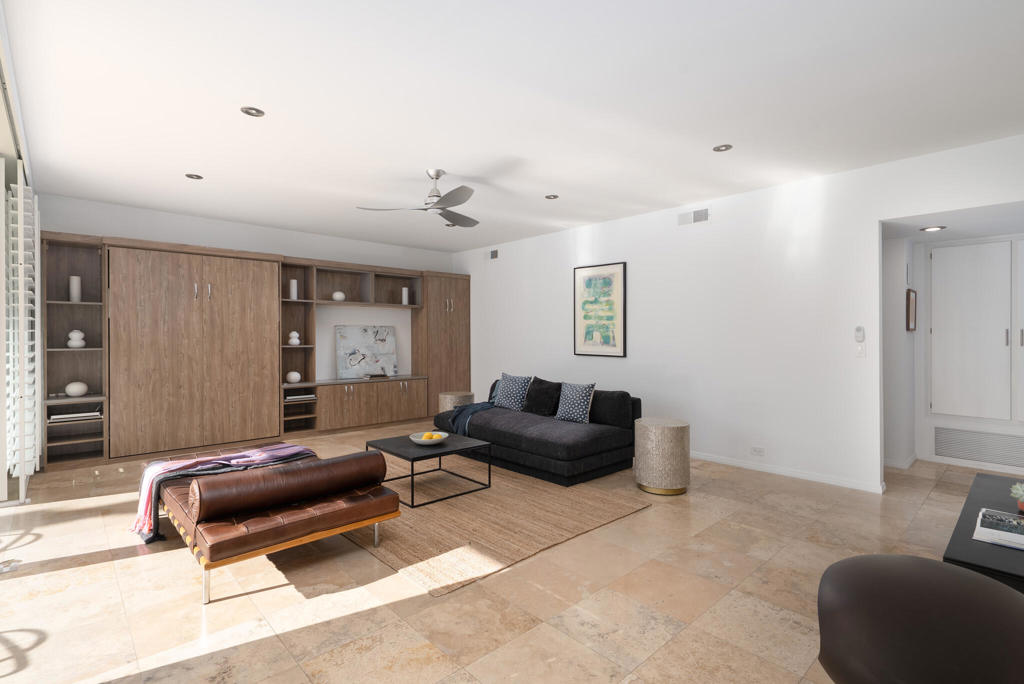 489 Desert Lakes Drive