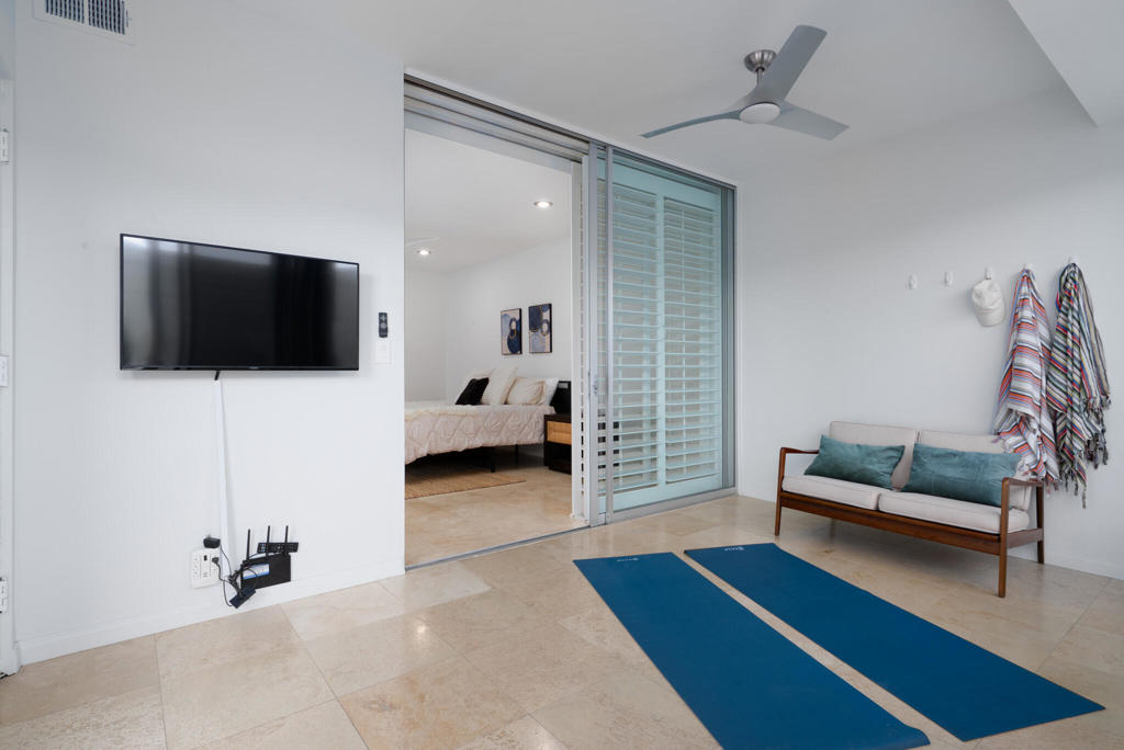 489 Desert Lakes Drive