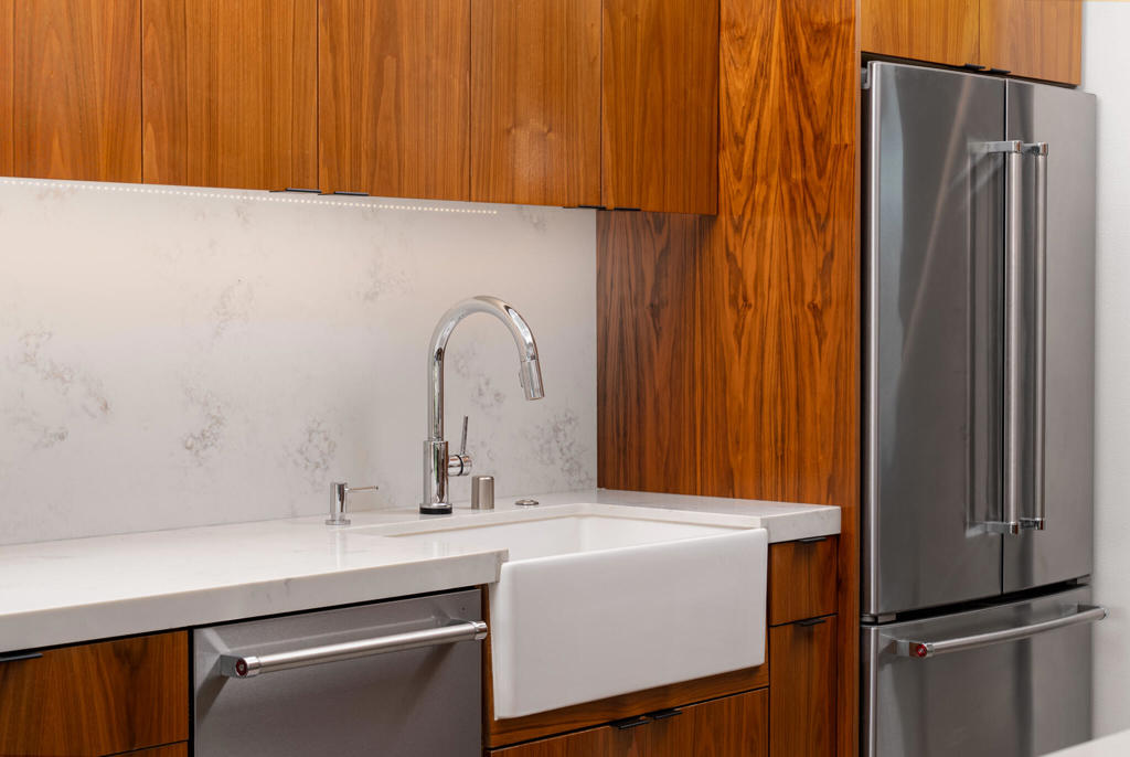 320 Desert Lakes Drive