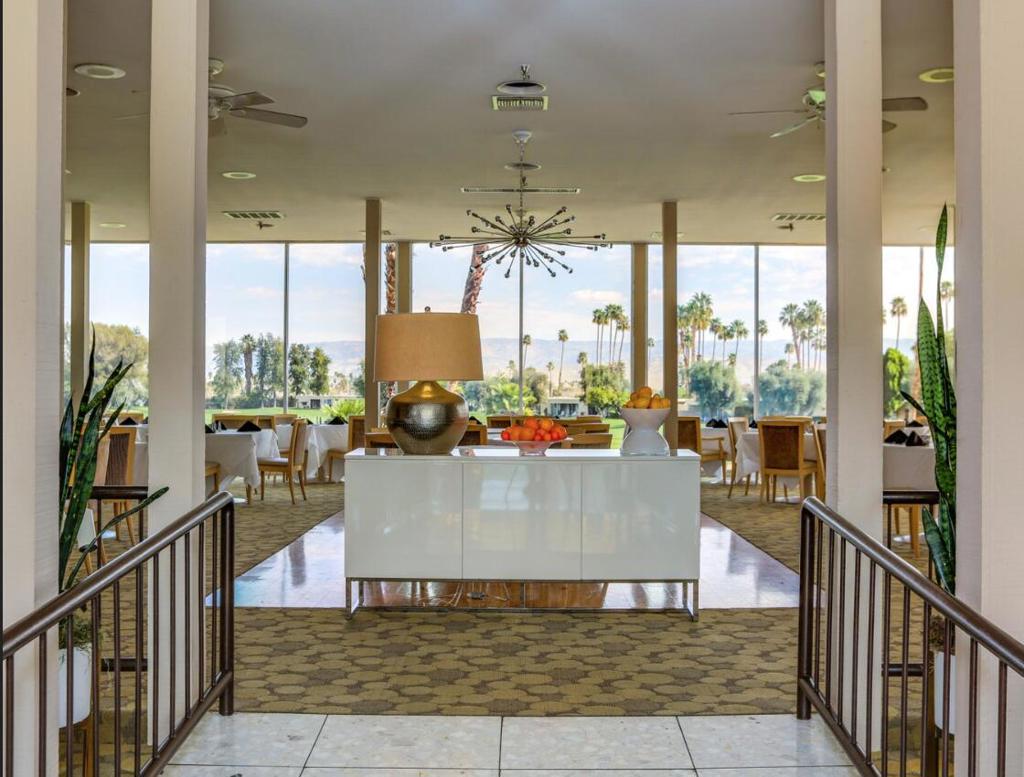 320 Desert Lakes Drive