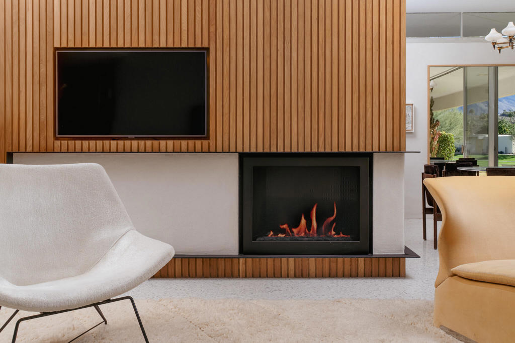 170 Desert Lakes Drive