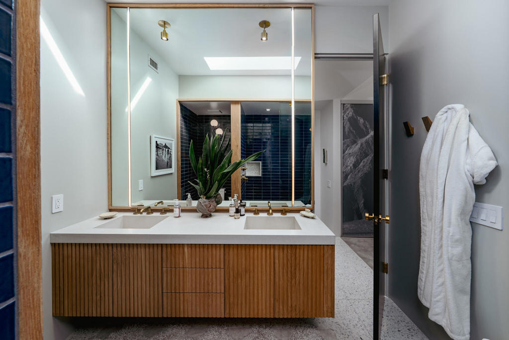 170 Desert Lakes Drive