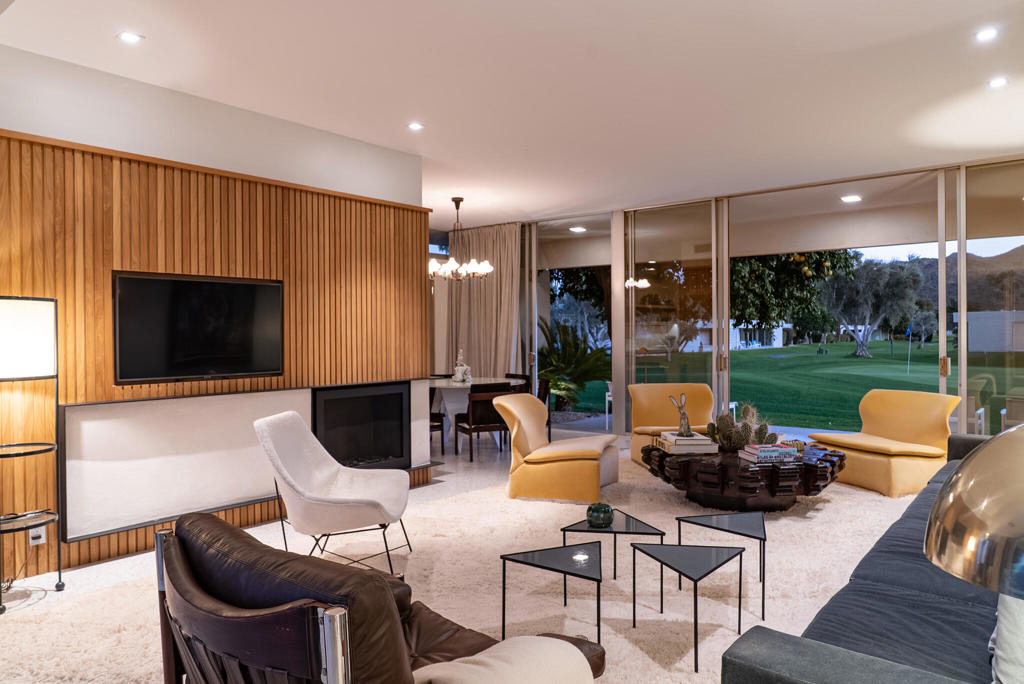 170 Desert Lakes Drive