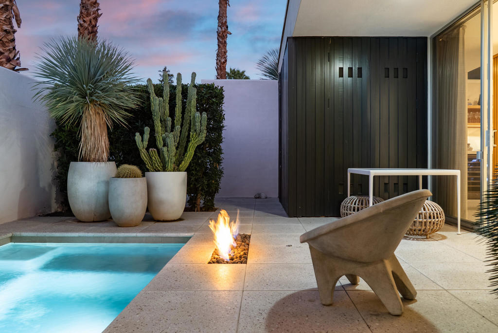 170 Desert Lakes Drive