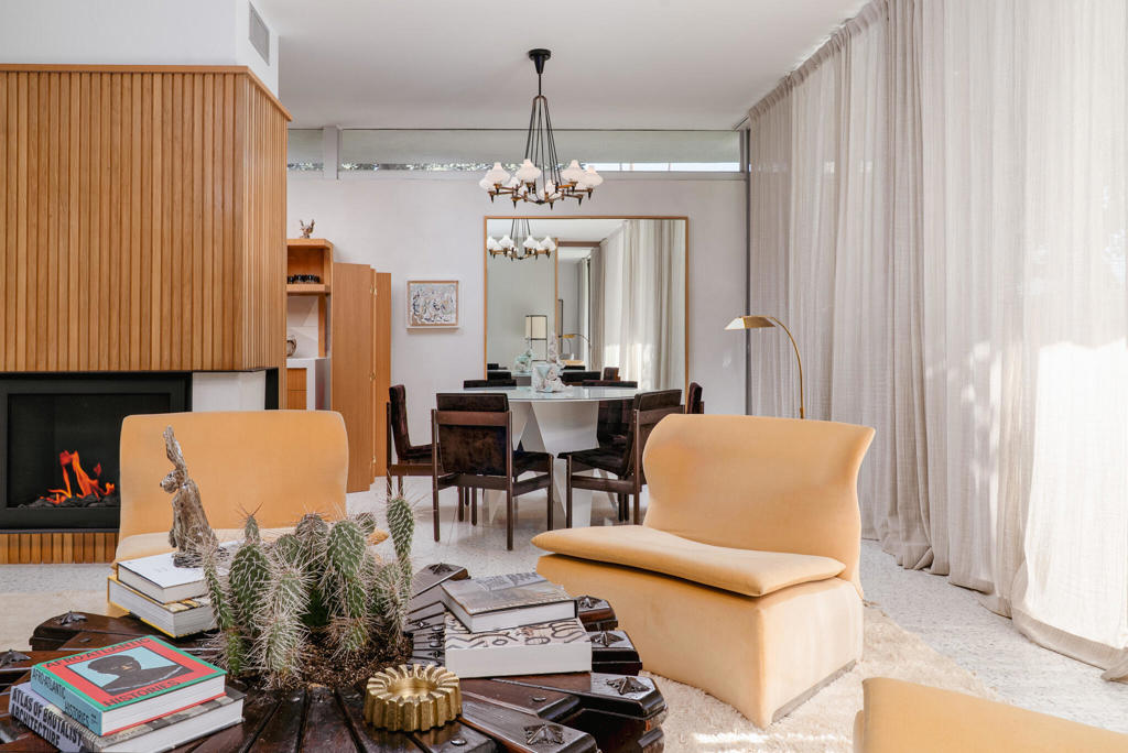 170 Desert Lakes Drive