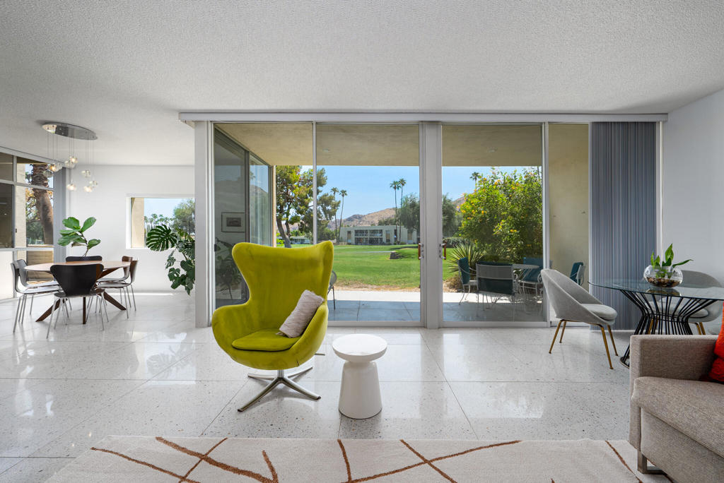 519 Desert Lakes Drive