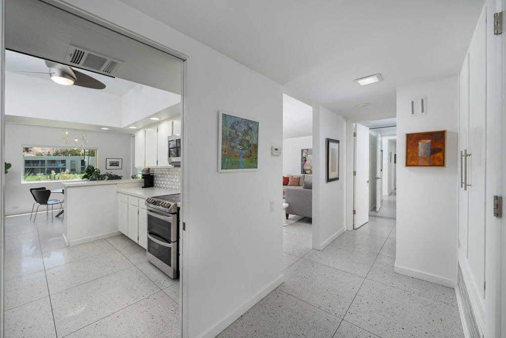 519 Desert Lakes Drive