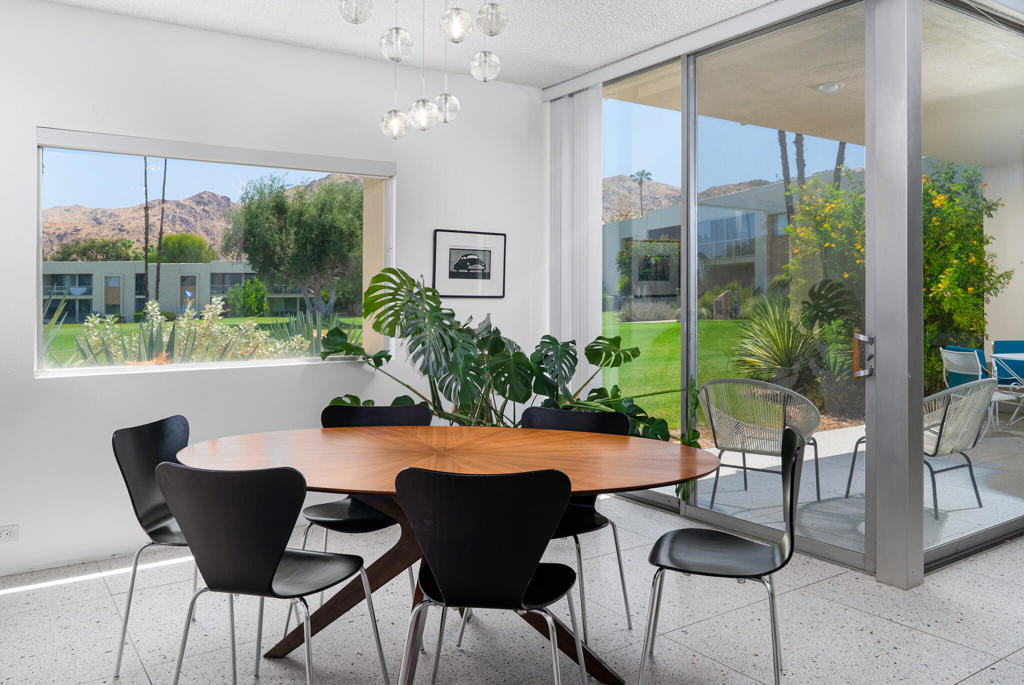 519 Desert Lakes Drive