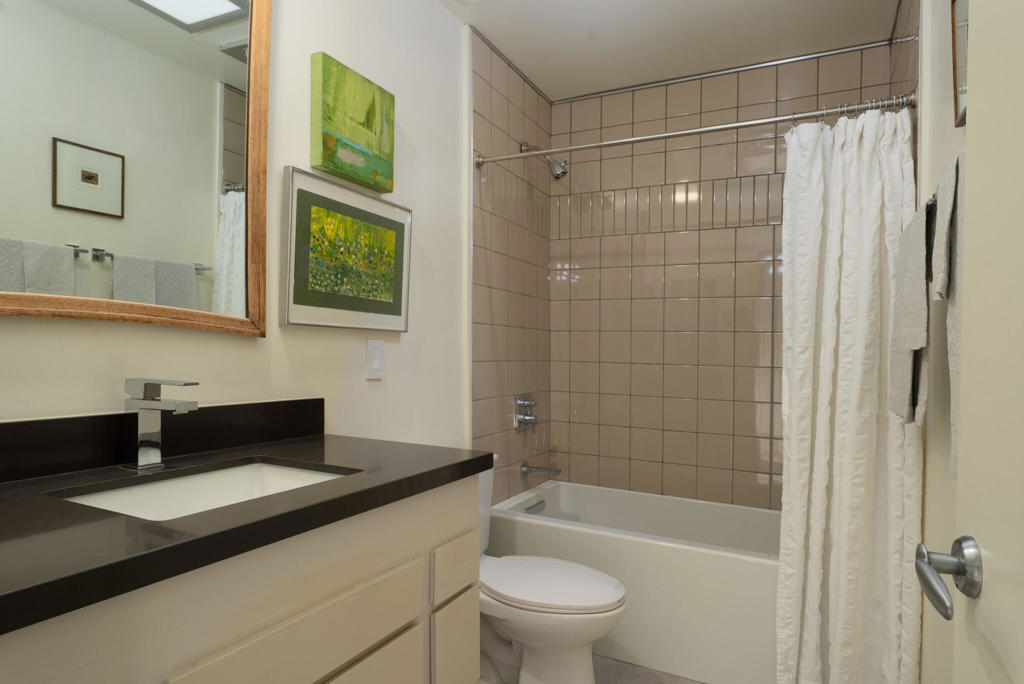 100 Desert Lakes Drive