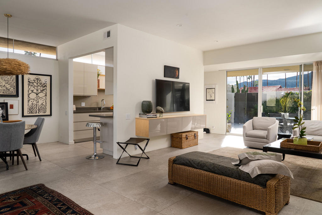 100 Desert Lakes Drive