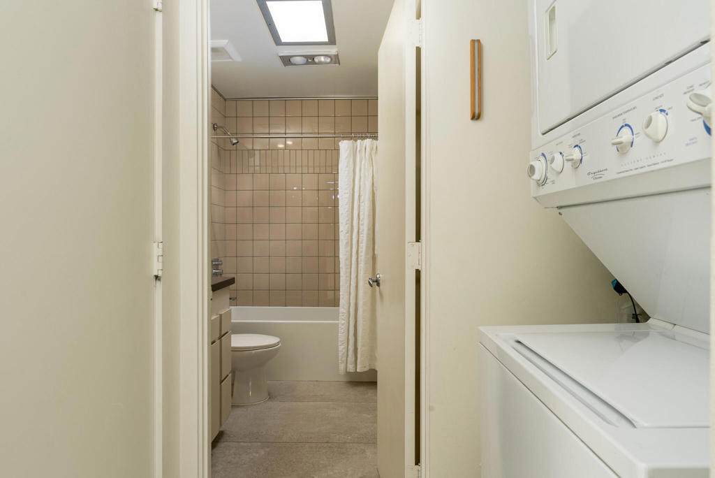 100 Desert Lakes Drive