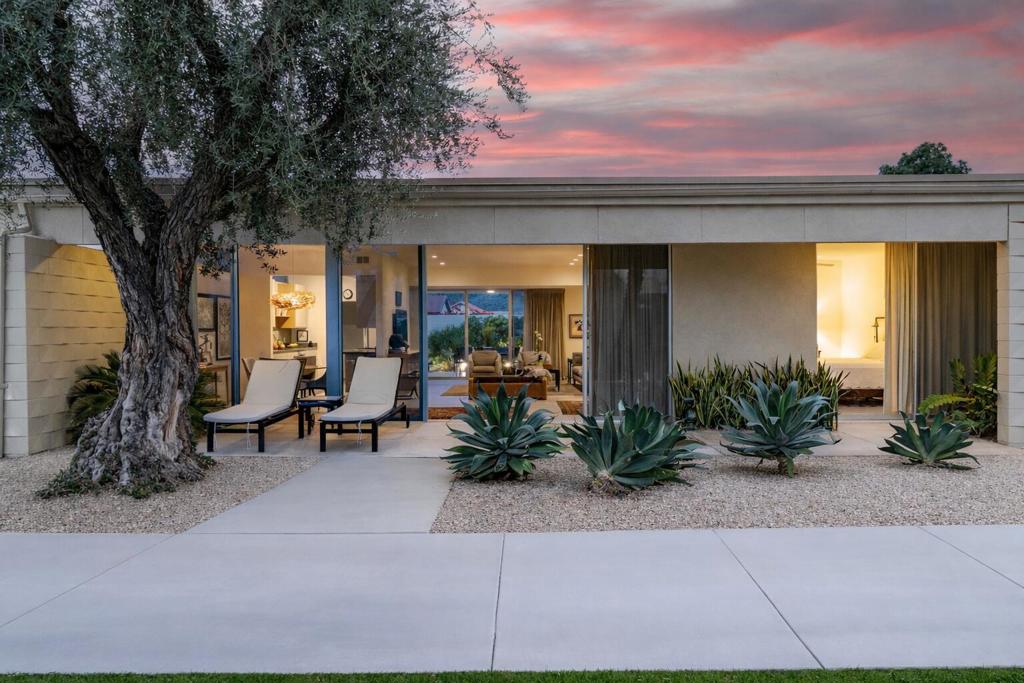 100 Desert Lakes Drive