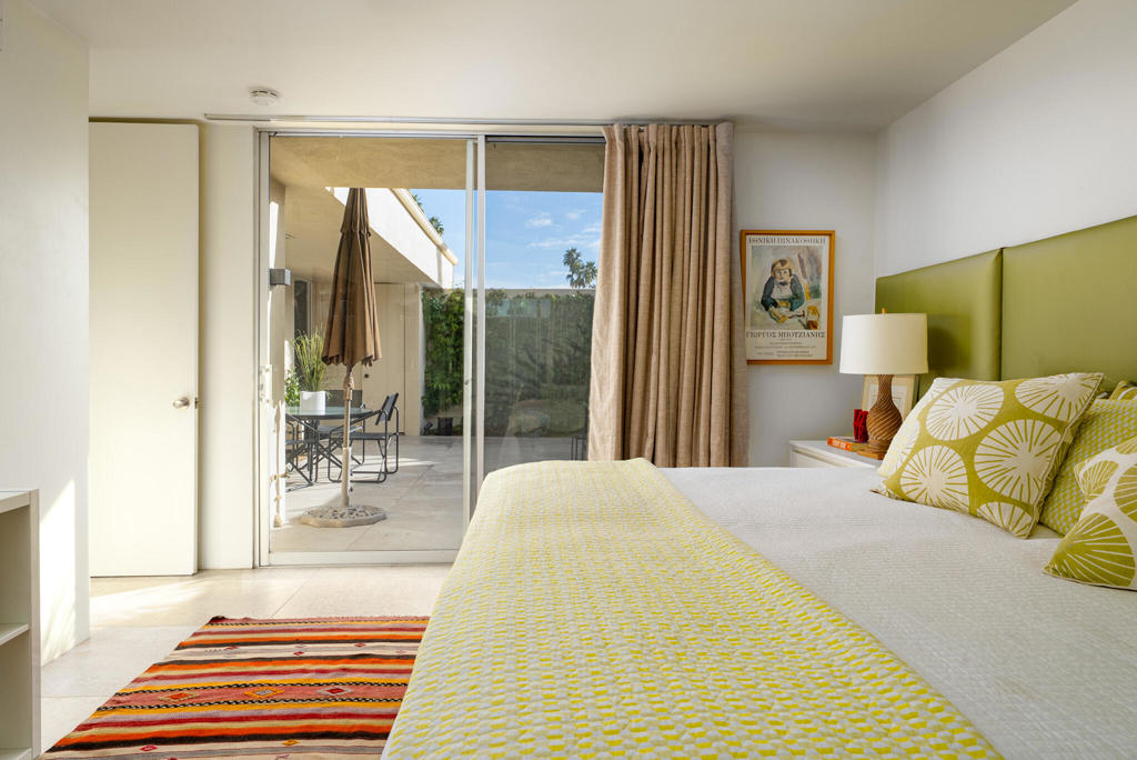 100 Desert Lakes Drive