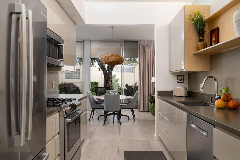 100 Desert Lakes Drive