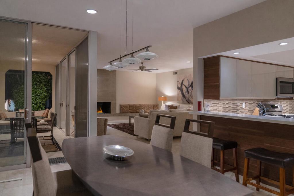 497 Desert Lakes Circle