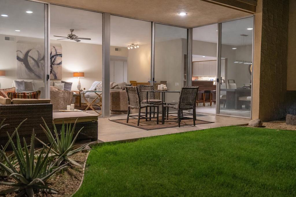 497 Desert Lakes Circle