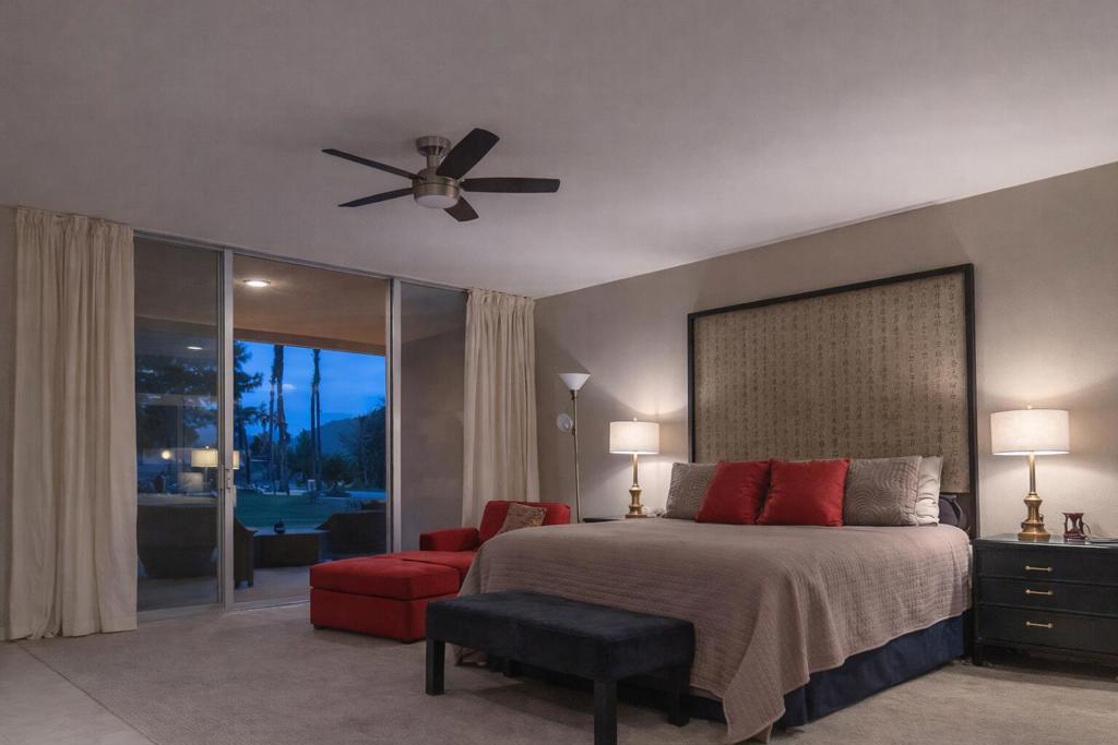 497 Desert Lakes Circle