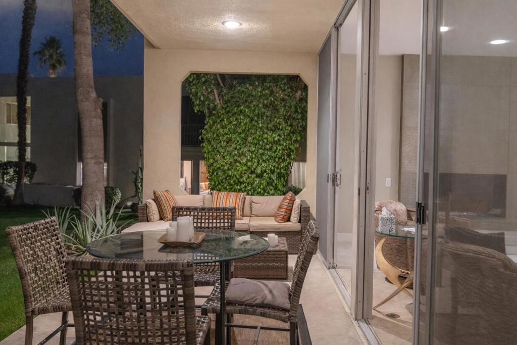 497 Desert Lakes Circle