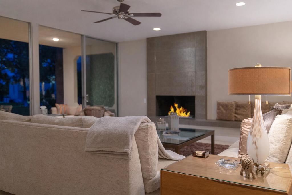 497 Desert Lakes Circle