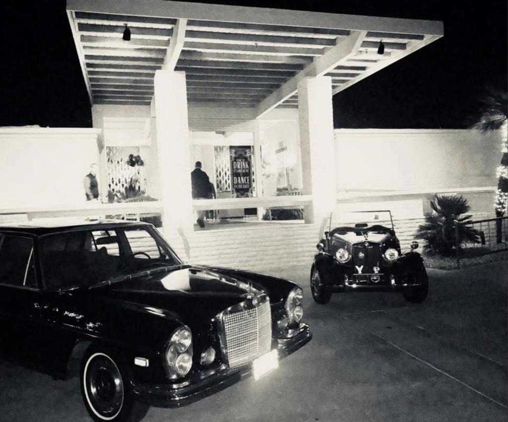 407 Desert Lakes Drive