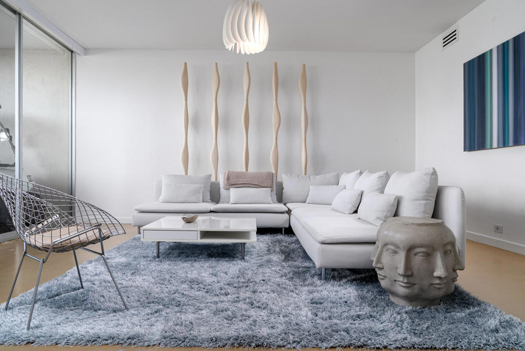 407 Desert Lakes Drive