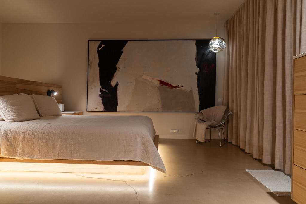 407 Desert Lakes Drive