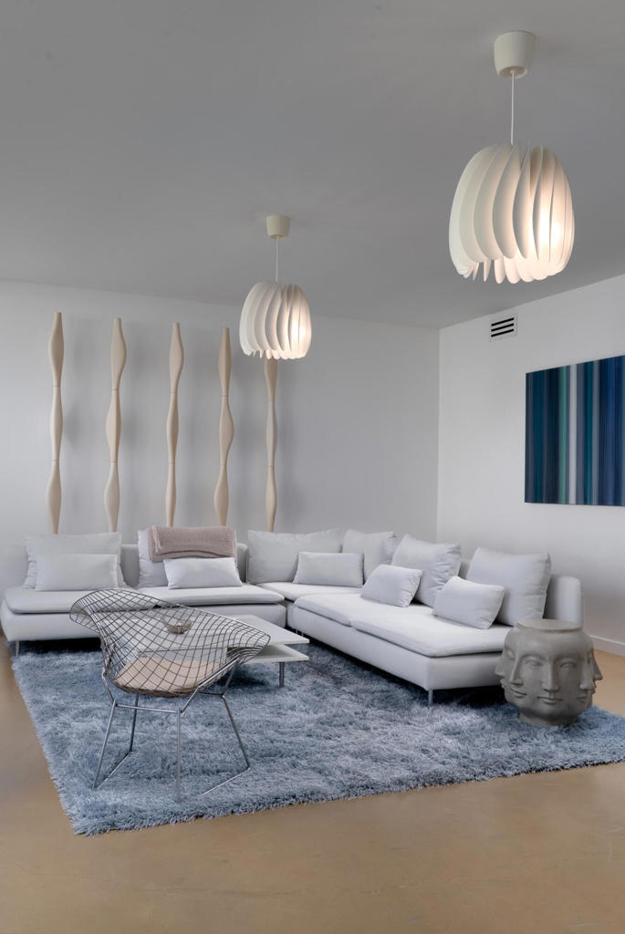 407 Desert Lakes Drive