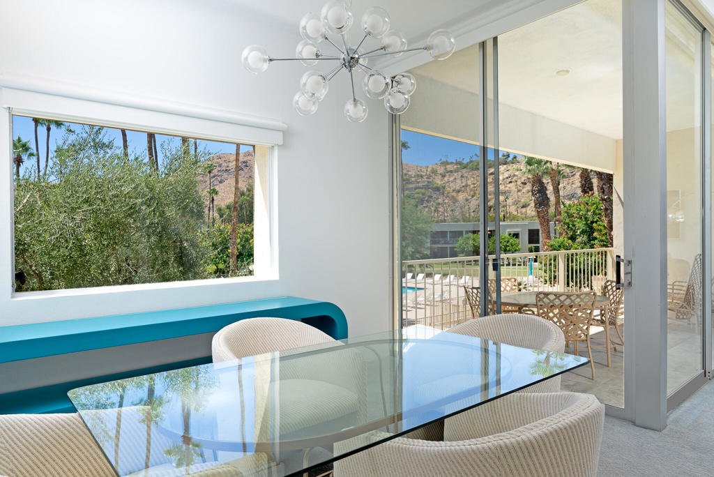 483 Desert Lakes Drive