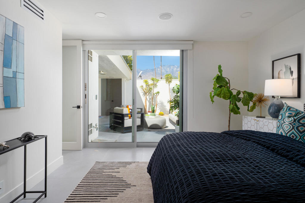 172 Desert Lakes Drive