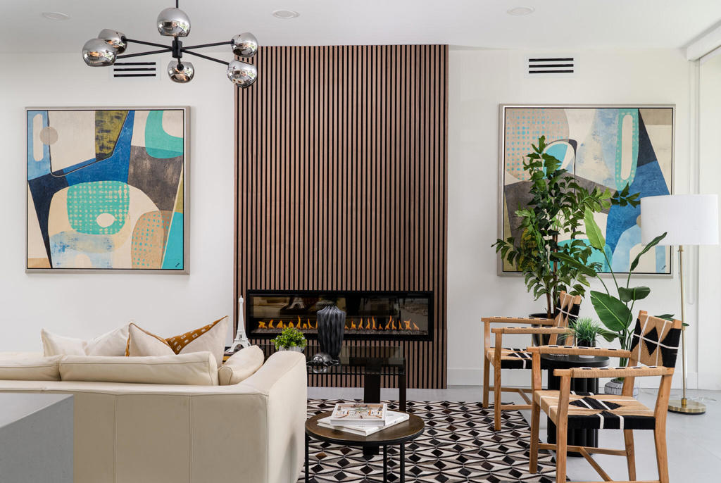 172 Desert Lakes Drive