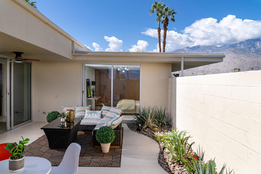 139 Desert Lakes Drive