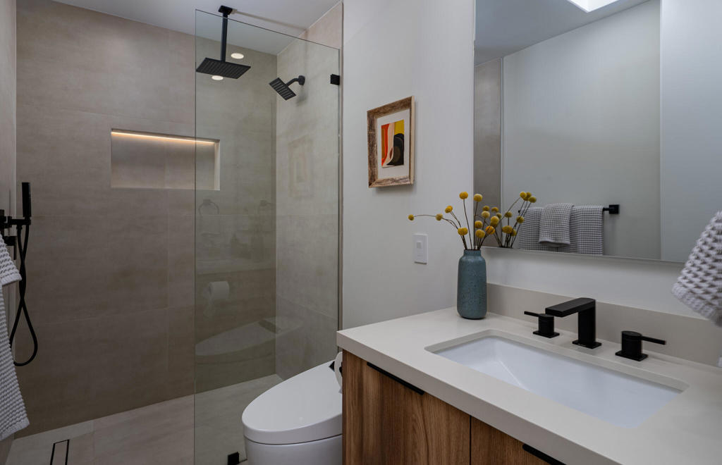 399 Desert Lakes Drive