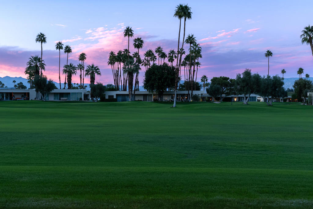 399 Desert Lakes Drive