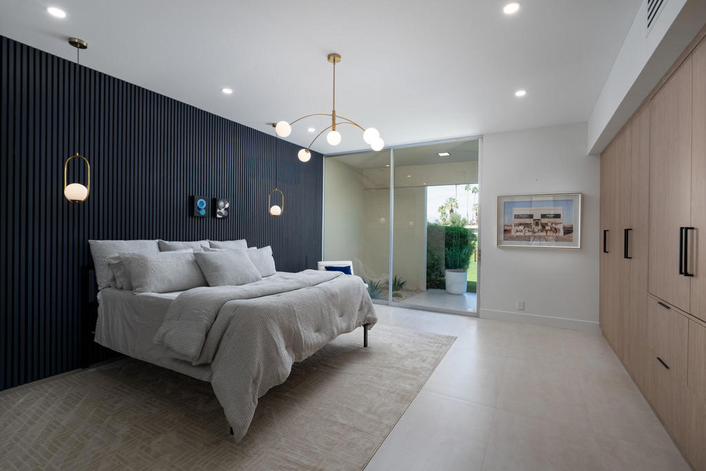 399 Desert Lakes Drive