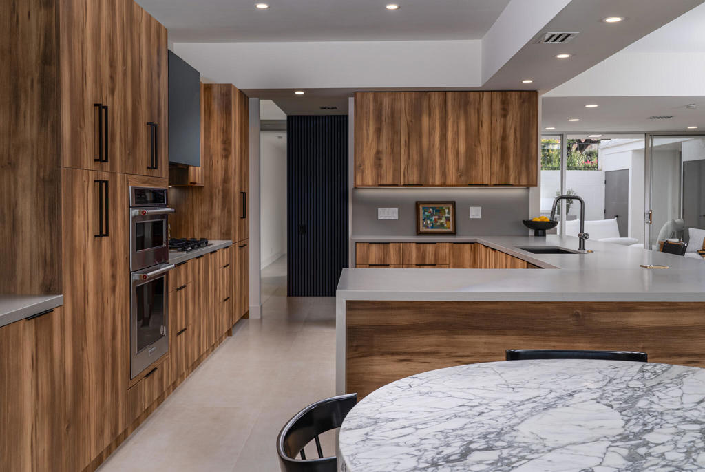 399 Desert Lakes Drive