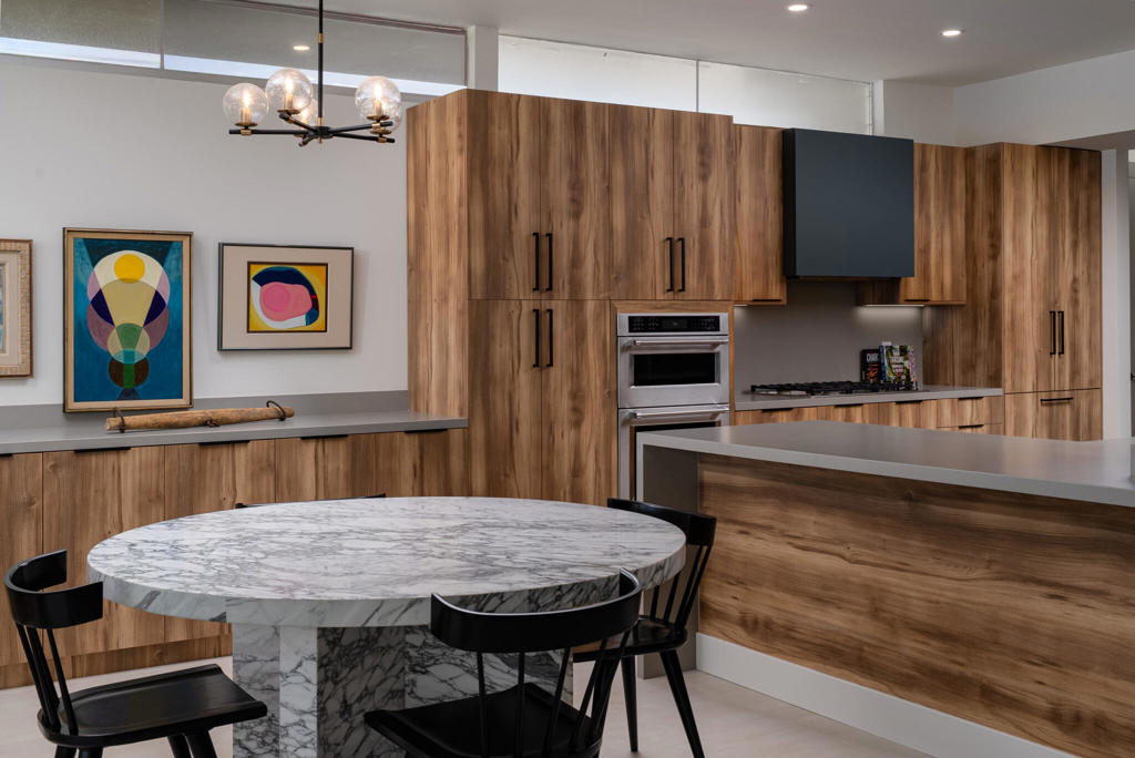 399 Desert Lakes Drive