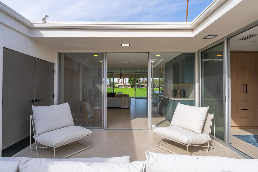 399 Desert Lakes Drive