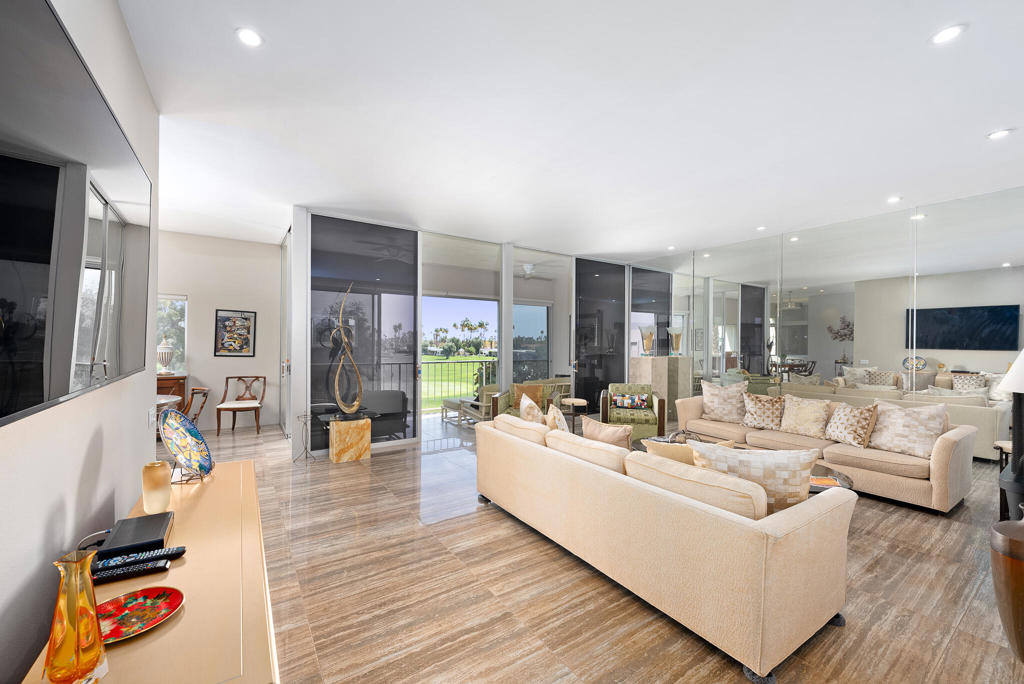 507 Desert Lakes Circle