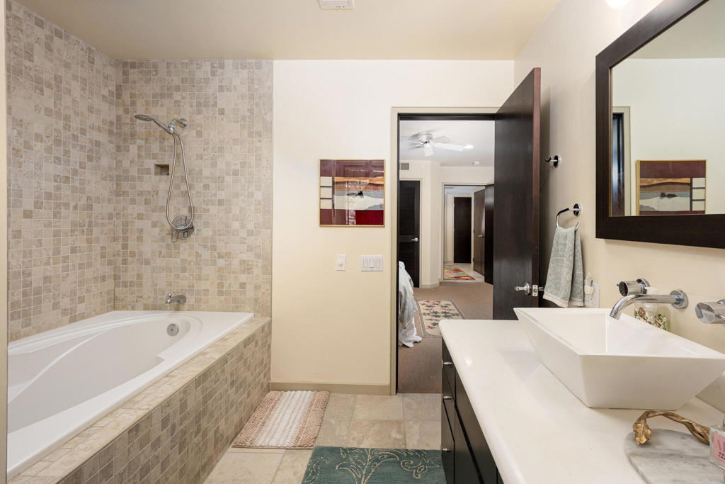 2345 S Cherokee Way 105