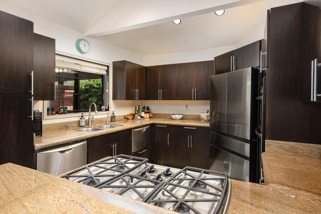 2345 S Cherokee Way 105