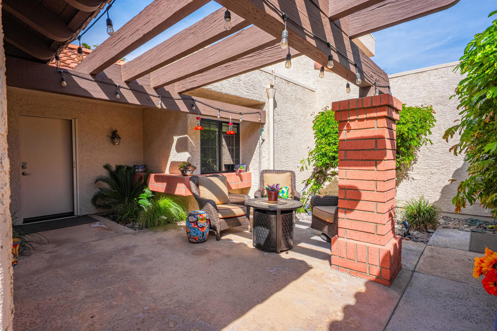 2345 S Cherokee Way 105