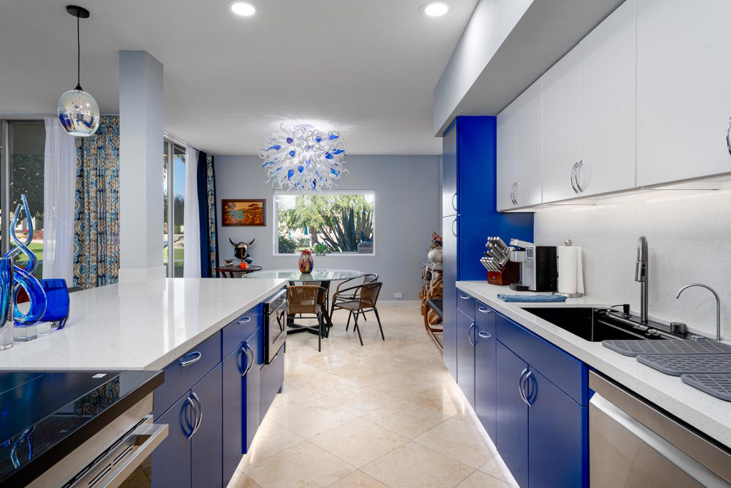 449 Desert Lakes Drive